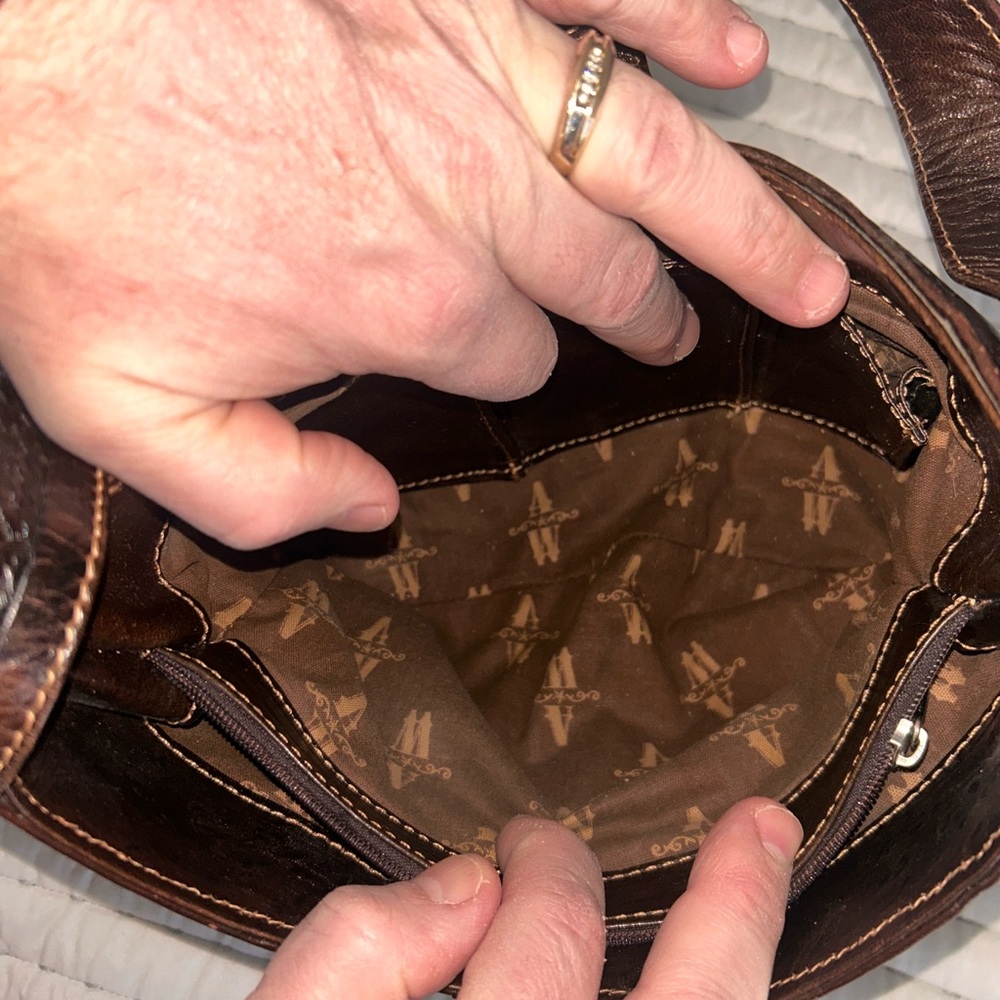 American West Brown Leather Shoulder Bag - Picture 11 of 13